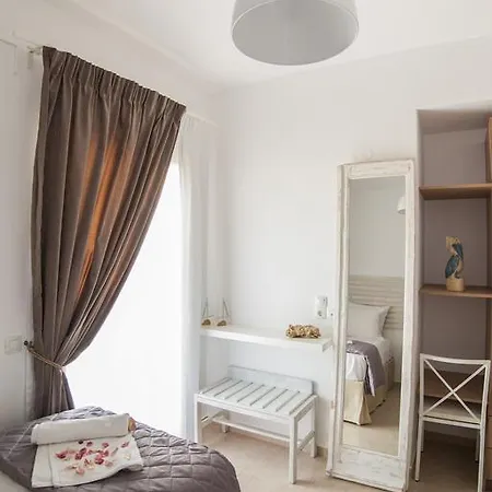 Iro Central House Apartment